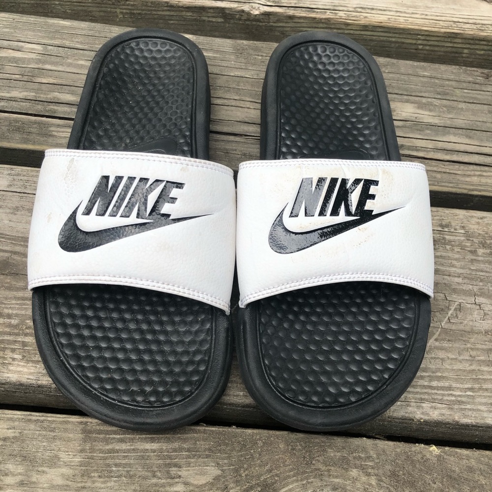 white nike slip-ons / slides 🦋